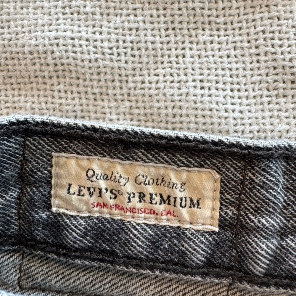 Levi's Black and Gray Denim “Baggy Dad” Jeans Size 26. - Picture 7 of 11